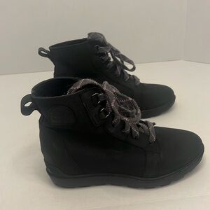 Sorel Women’s Black Lace Up Boots Size 8